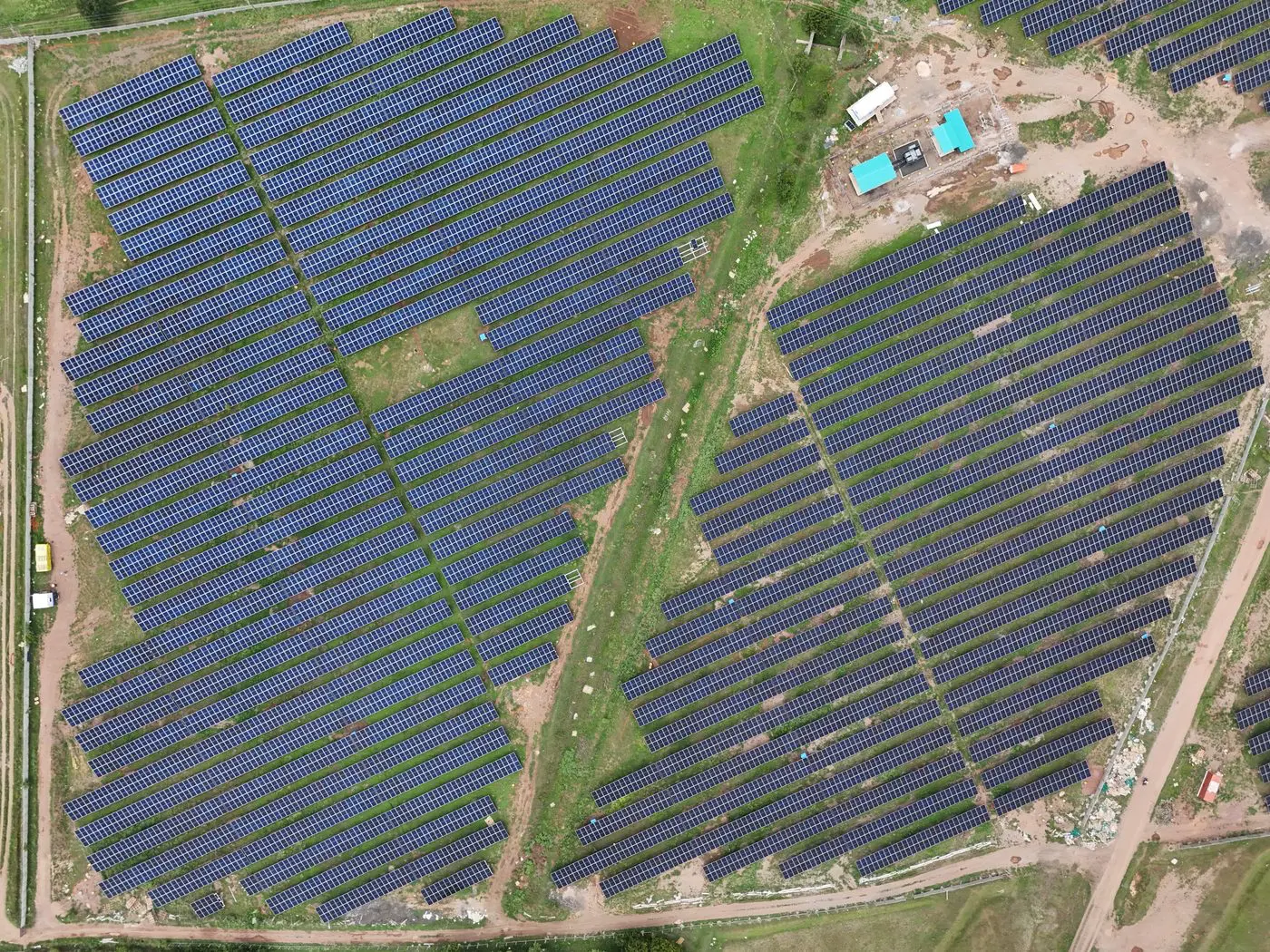 Aerial drone inspection of large-scale solar farm in Maharashtra — AerialPhotoIndia